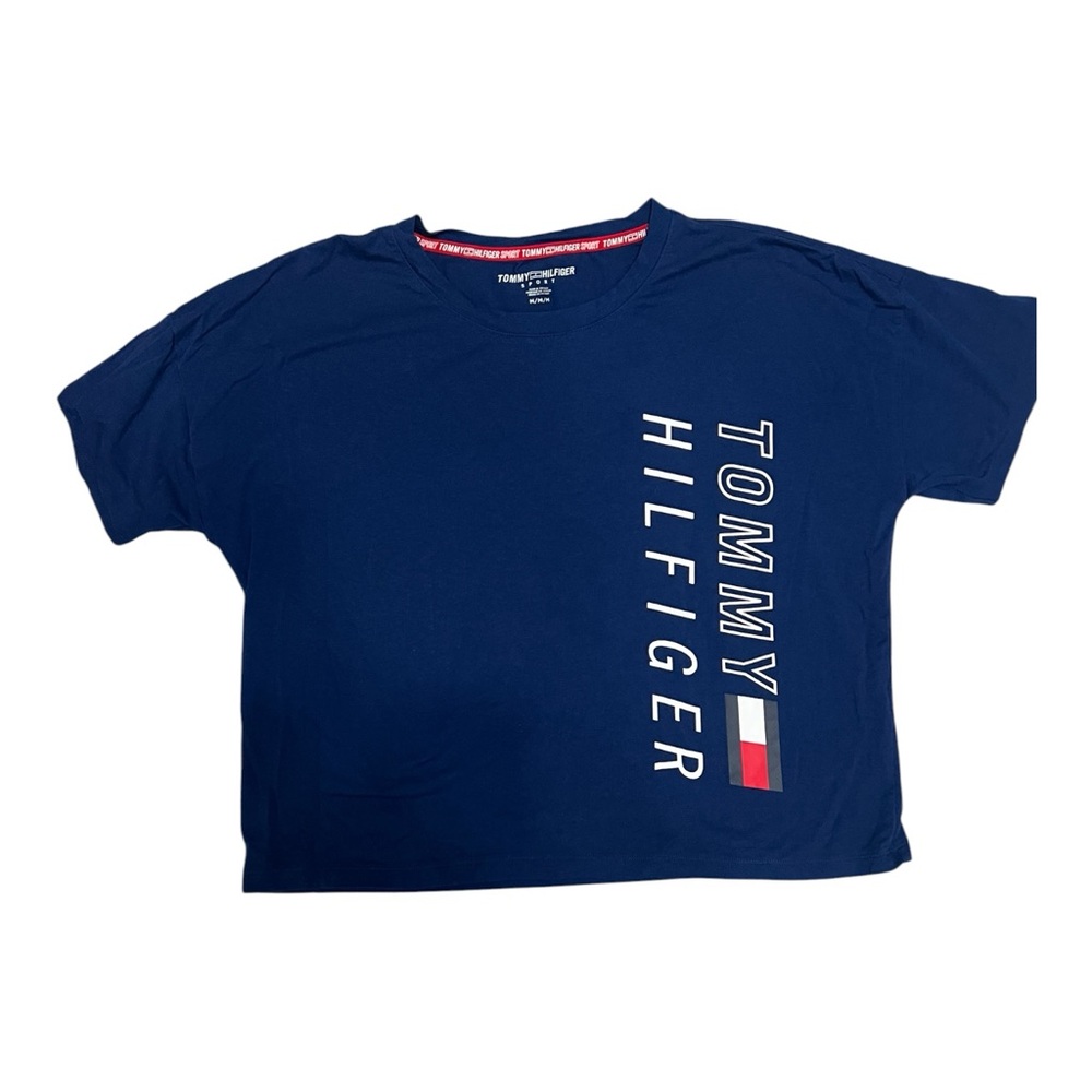 Tommy Hilfiger Women's Cropped Short-Sleeve Crew Neck T-Shirt with vertical logo - Picture 2 of 4